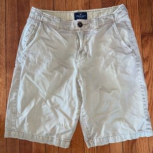 American Eagle Men’s Longboard Tan Khaki Shorts